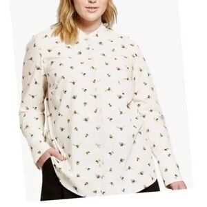 Victoria Beckham Target Bee Print Mandarin Collar Button Front Shirt